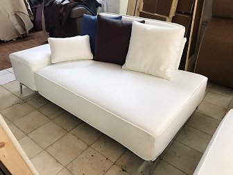 Canapé disponible angle avec chaiselongue ELEGANCE , 180 x 320 cm , avec coussins inclus dans le prix